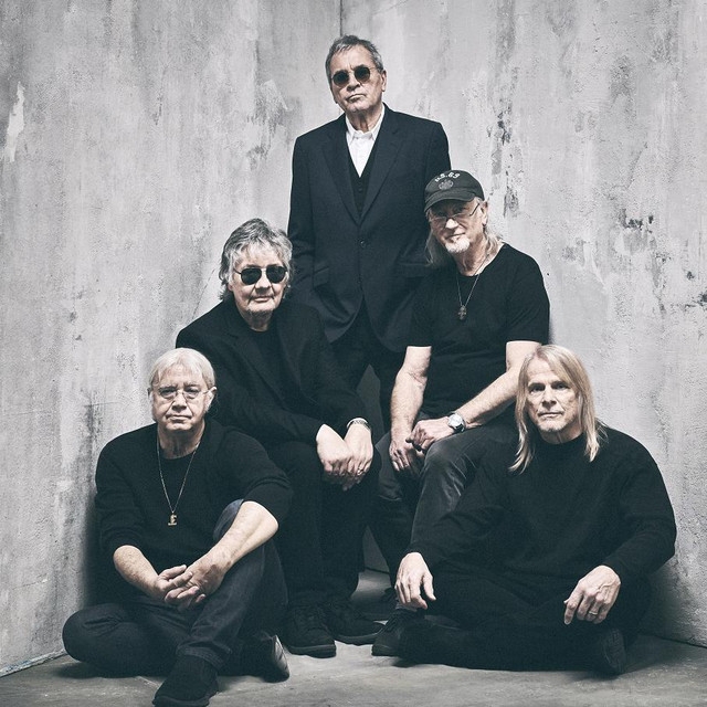Cover image for timeline Deep Purple